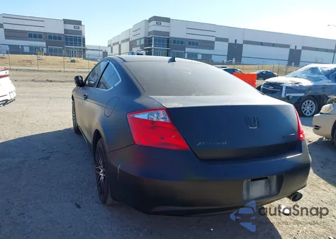 2010 Honda Accord 2.4 Lx-S z USA, uszkodzony, nr VIN 1HGCS1B34AA004635